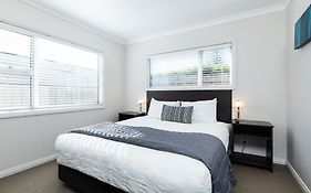 Beach Street Motel Apartments